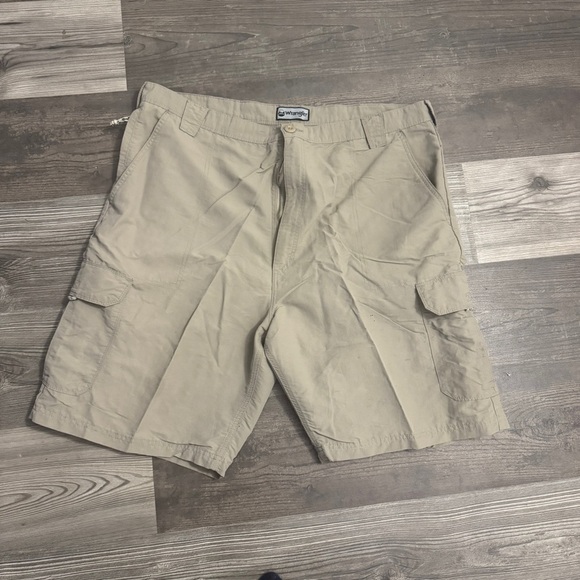 Wrangler Men's Tan Cargo Shorts Size 44 - Picture 1 of 7
